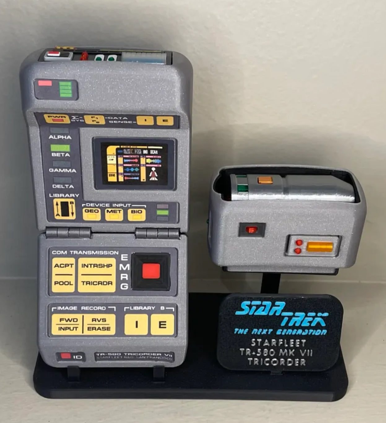 Star Trek TR-580 Tricorder