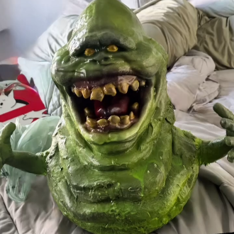Slimer 1:1 statue